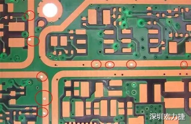 防止PCB過波峰焊時(shí)錫從導(dǎo)通孔貫穿元件面造成短路；特別是我們把過孔放在BGA焊盤上時(shí)，就必須先做塞孔，再鍍金處理，便于BGA的焊接。