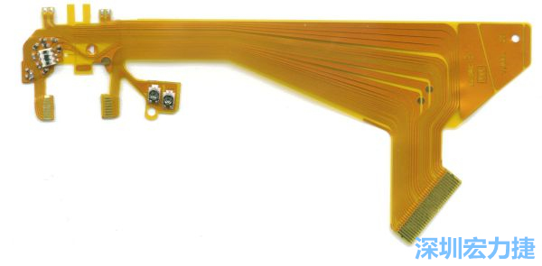 針對消費性電子產(chǎn)品的外型設(shè)計，F(xiàn)PC可以做任意形狀的適應(yīng)性線路設(shè)計。