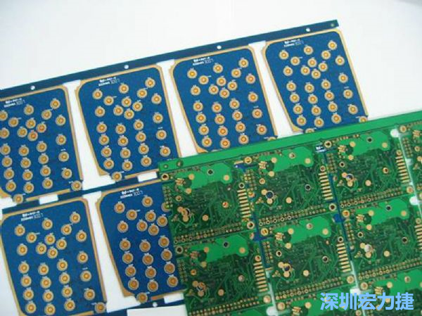 PBC與HDI等硬質(zhì)載板因應(yīng)不同構(gòu)型的結(jié)構(gòu)組裝需求，能做的彈性設(shè)計有限，必須搭配FPC軟板進(jìn)行整合設(shè)計。