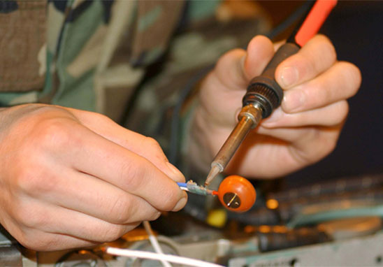 PCBA加工中遇到焊接不良元器件應(yīng)該怎么辦？